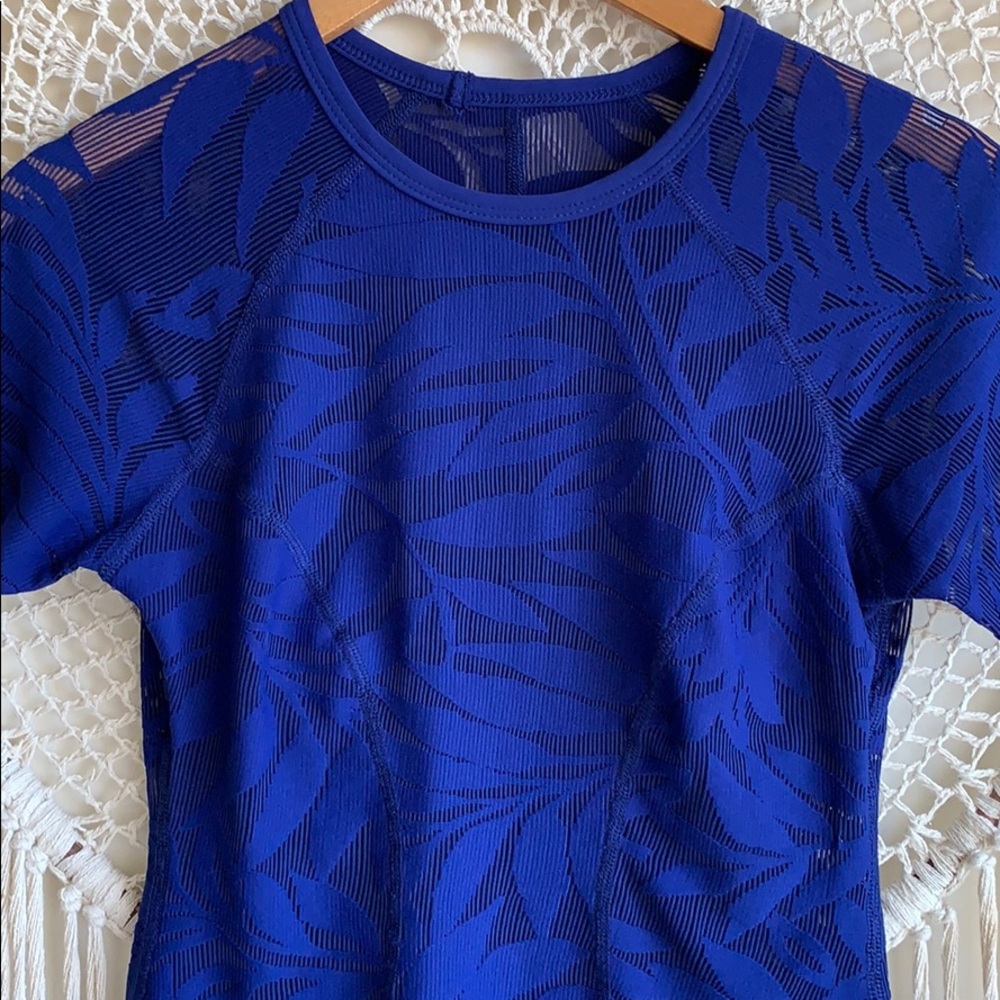 Robin Piccone blue lace top. medium
